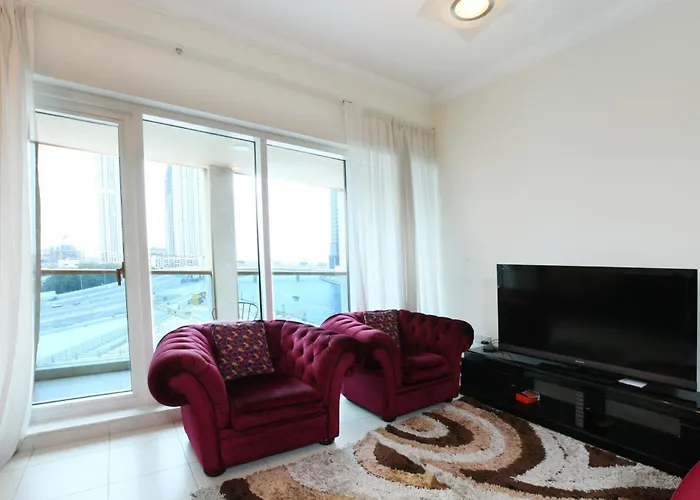Brown Stone Holiday Homes Chruchill