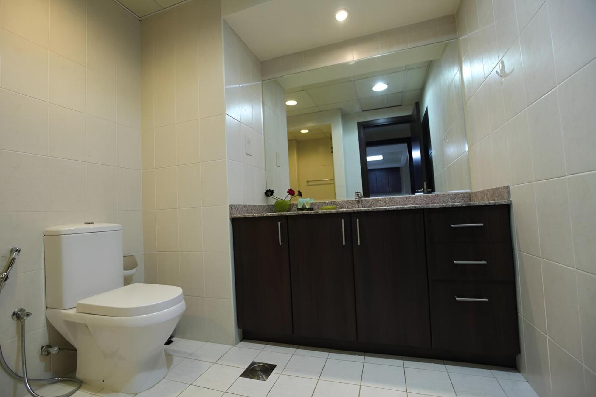Apartment Brown Stone Homes Chruchill Dubai
